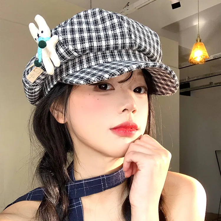 可爱小兔子玩偶格纹贝雷帽女韩版百搭显脸小八角帽大头围报童帽子