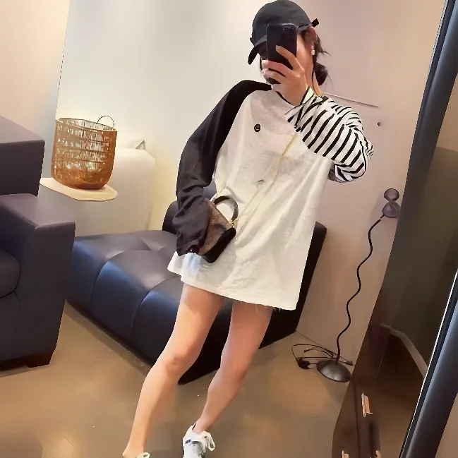 637不对称美学，一件会微笑的插肩袖棉T 松弛感刺绣笑脸长袖防晒