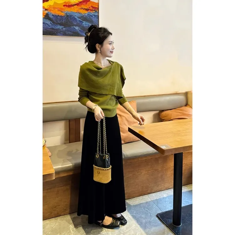 2025早秋新款穿搭一整套绿色上衣休闲小个子韩系裙子两件套装女装