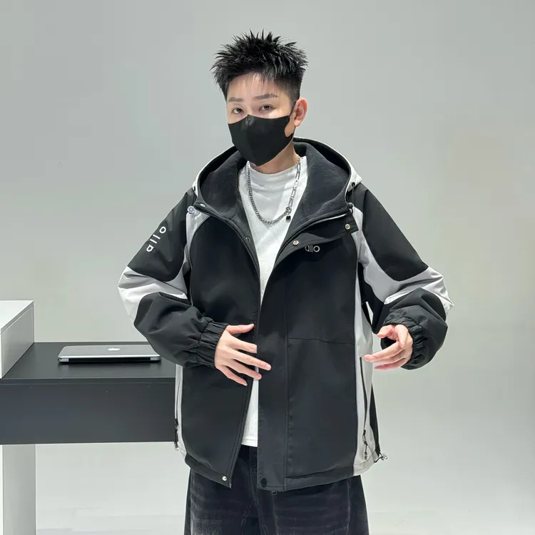 青少年加绒加厚中间夹绒两面穿冲锋衣冬款软壳冲锋衣帅气一件过冬