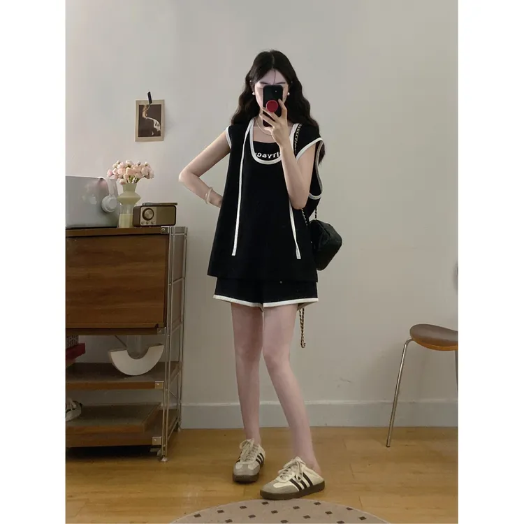 大码胖mm韩系休闲设计感简约撞色无袖上衣女夏季时尚短裤运动套装