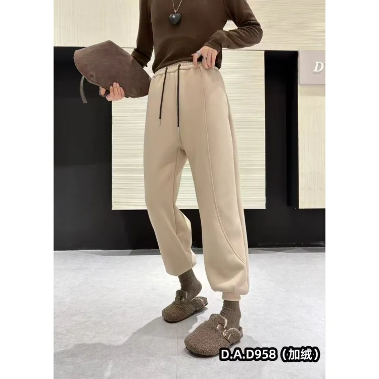 季公子2025秋冬女装加绒加厚防风灯笼卫裤958