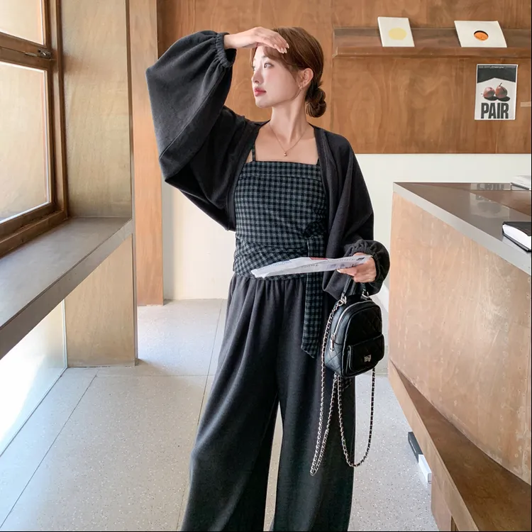 灰色韩系慵懒松弛感休闲套装女2025秋季开衫格纹吊带阔腿裤三件套