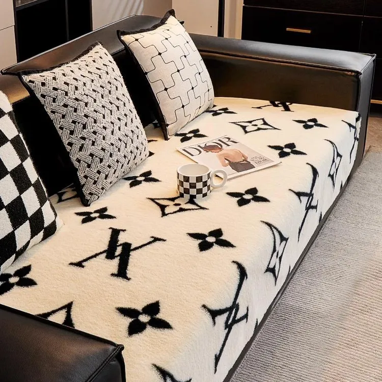 轻奢高级感简约现代直排沙发垫新款四季通用固定防滑沙发坐垫简约