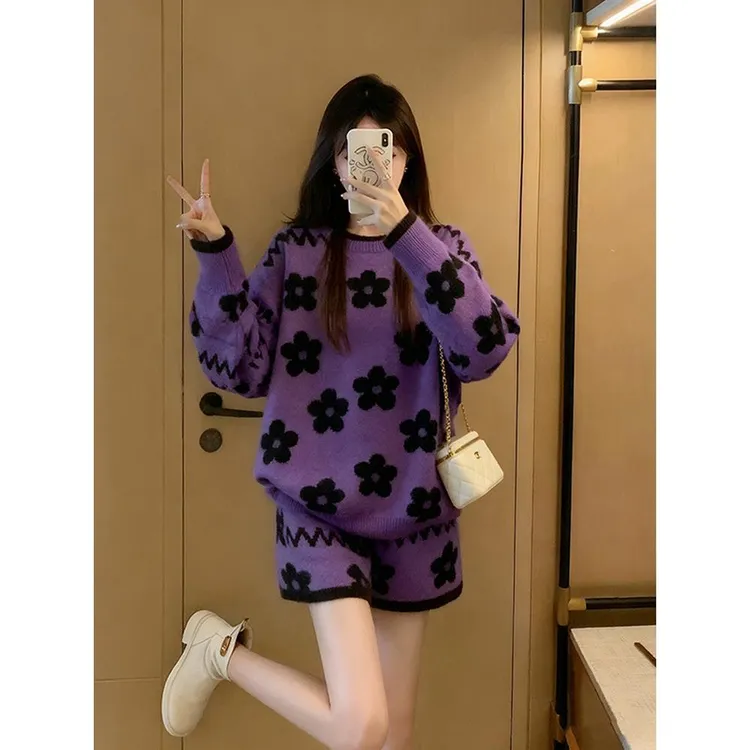 巨好看紫色提花针织套装女2025新款秋季轻熟风穿搭上衣裤子两件套