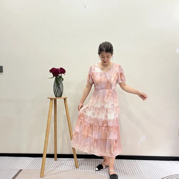 A字裙碎花V领夏季吸汗印花连衣裙纱裙气质优雅显瘦