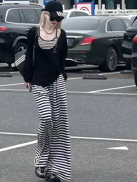 又酷又飒的辣妹套装女防晒罩衫吊带背心休闲运动阔腿裤三件套