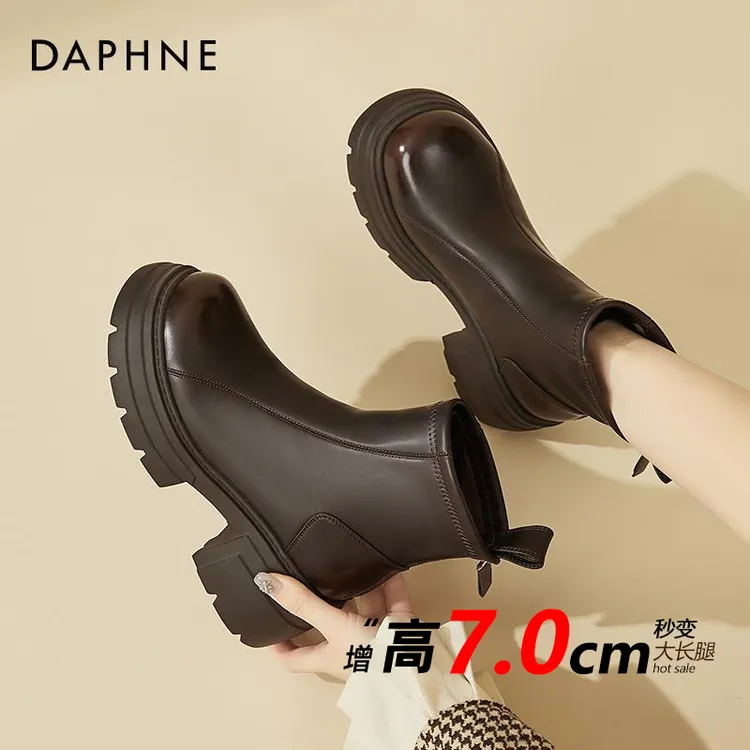 达芙妮靴子女时髦小短靴2026新款冬季爆款洋气女鞋高跟厚底马丁靴商品图