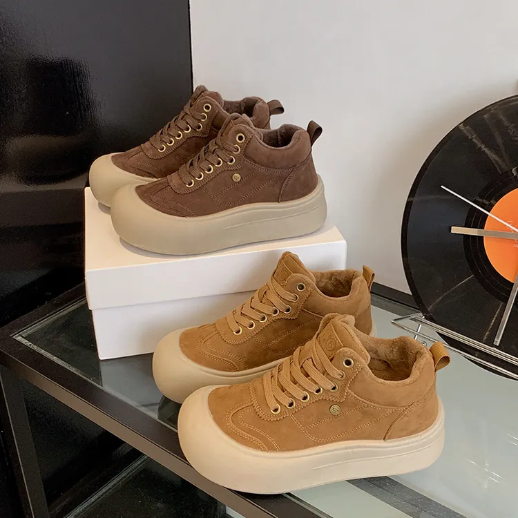 2025冬季新款厚底松糕鞋女百搭时尚休闲运动鞋超火加绒保暖韩版
