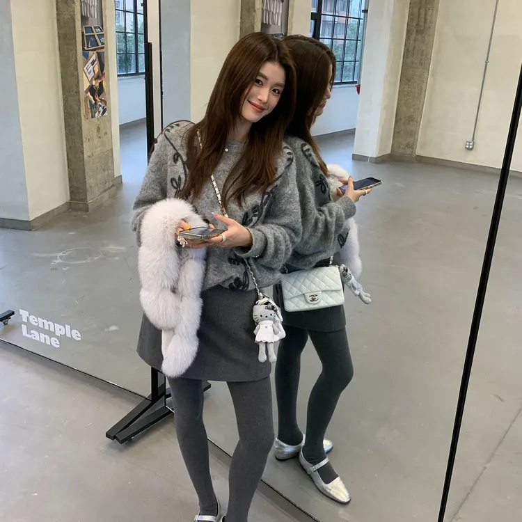 【绿野仙踪】高支软糯毛茸茸进口织机花纹针织衫