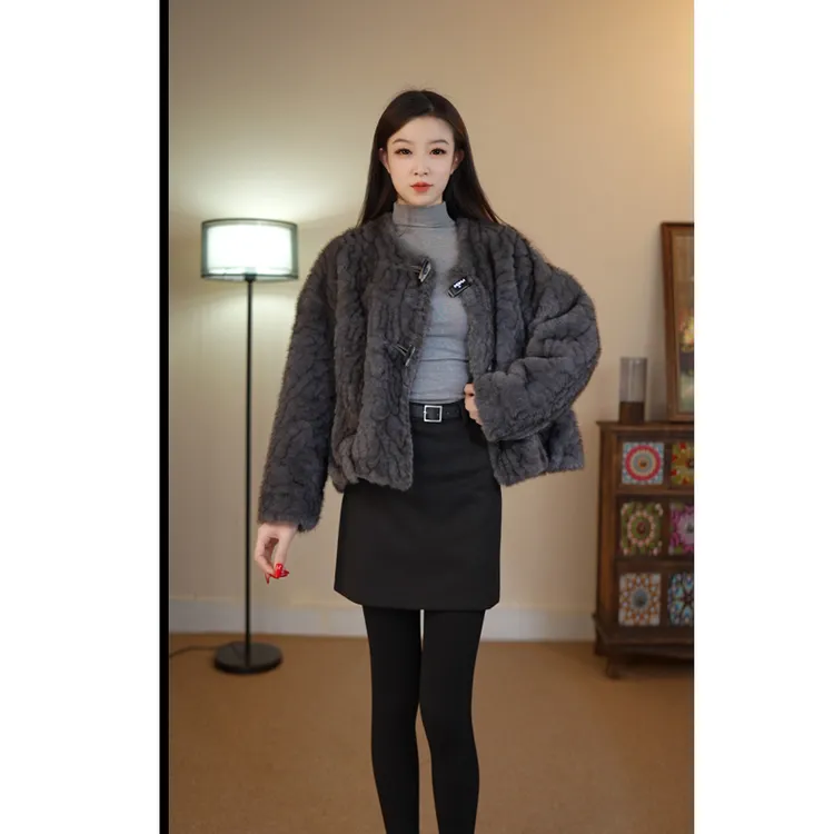 【灰羽拾光】2025新款毛毛外套女短款轻奢上衣