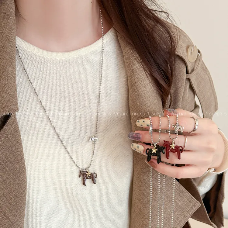 铜合金项链 韩系复古小马项链女小众高级感长款毛衣链秋冬配饰潮