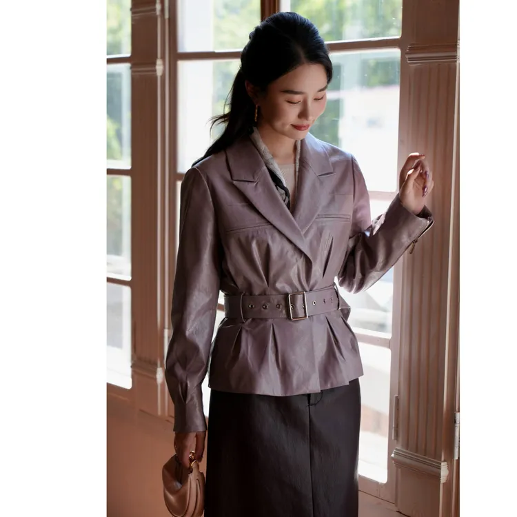 HELA AOMI “紫韵”时髦质感褶裥设计极简风气质系带显瘦皮衣