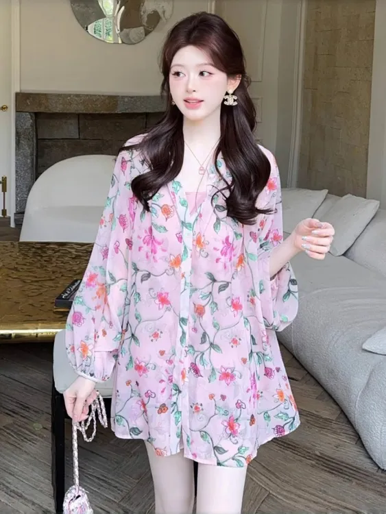 超好看的夏装套装女法式甜美雪纺防晒碎花衬衫吊带背心短裤三件套