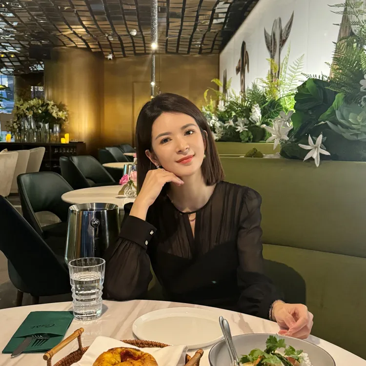 优雅的她 桑蚕丝25年气质拼接显瘦气质法式收腰连衣裙024#