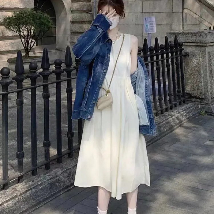 2023春夏季新款茶歇法式白色连衣裙女小个子无袖背心裙中长款裙子
