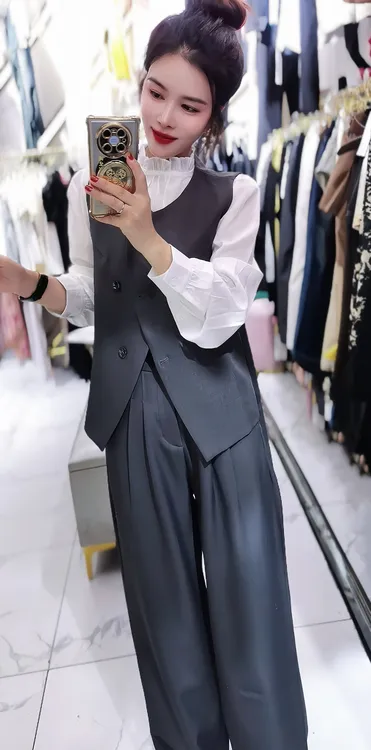 高级感时尚套装上衣裤子马甲三件套显瘦气质休闲风