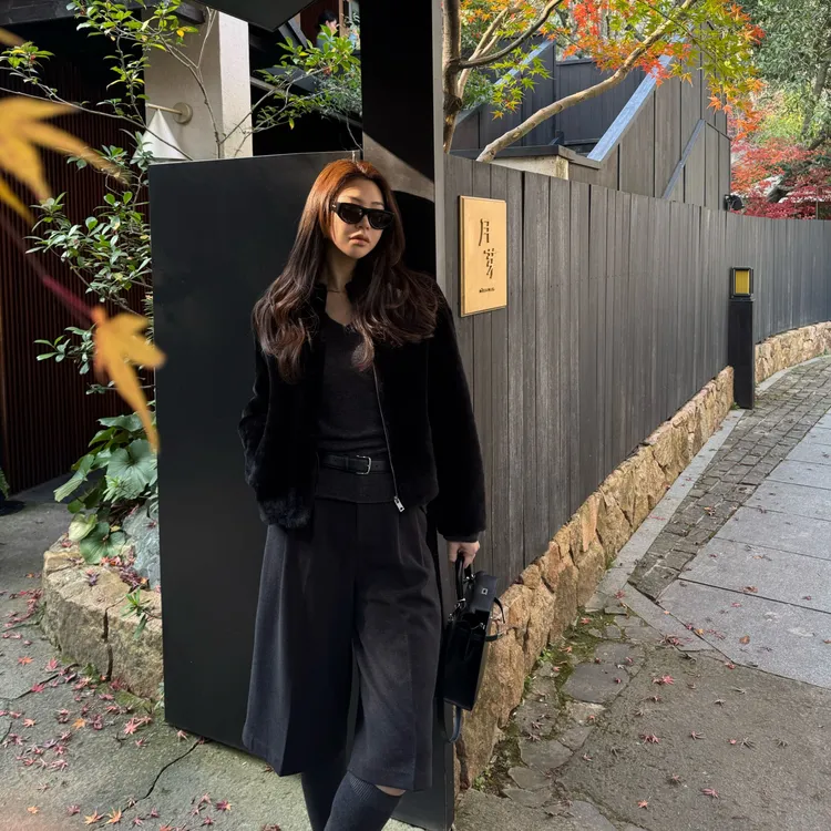 王嬛嬛MsLime 25年新款百搭高腰阔腿五分裤 HD2D0142