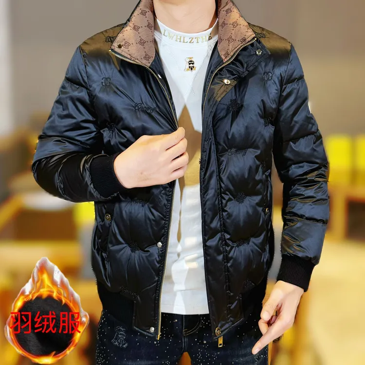 2025冬季新款男士高品质轻奢时尚百搭刺绣字母立领休闲羽绒服外套
