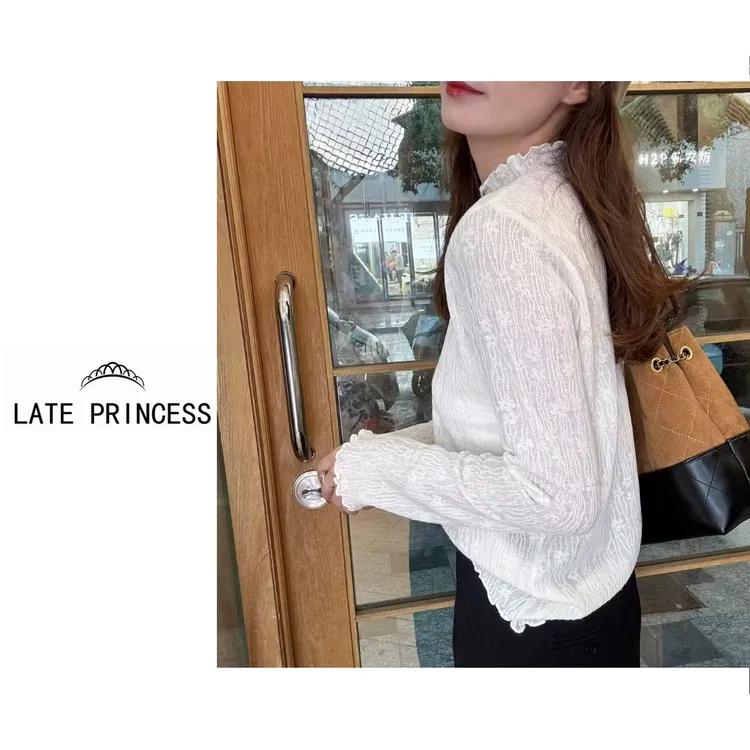 LATE PRINCESS【多样化】秋装新款时尚绣花半高领内搭蕾丝上衣