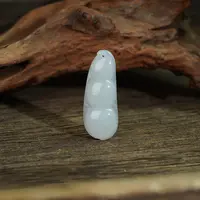 【小北好物】翡翠吊坠约10*28mm带绳【多样性发一件】2QH19X297
