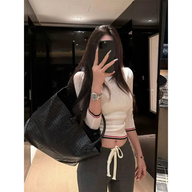 法式简约百搭七分袖撞色针织衫女早秋设计感时髦简约圆领套头上衣