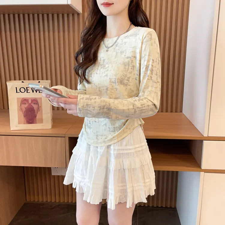 小众皱褶长袖打底衫女秋季大码胖mm显瘦气质独特别致扎染T恤上衣