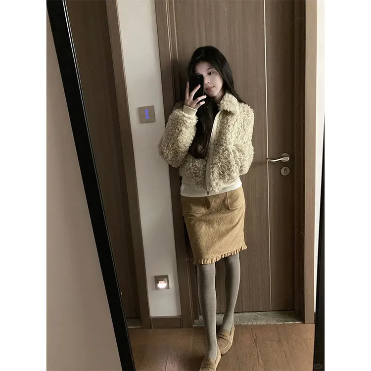 韩系高级感卷毛外套女冬季新款加厚保暖棉服毛茸茸上衣百搭半身裙