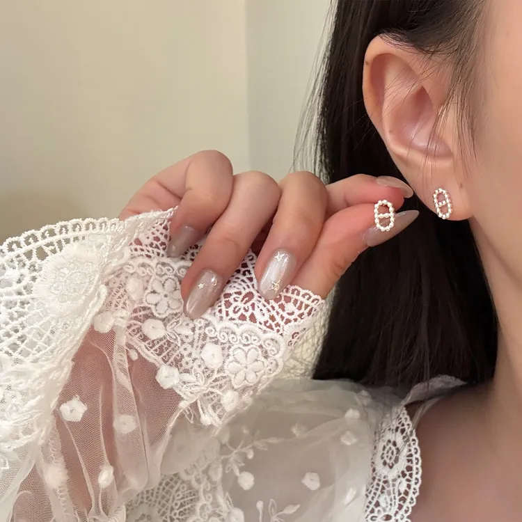 925银耳饰 8406s925纯银猪鼻耳钉气质甜美精致百搭迷你法式耳饰