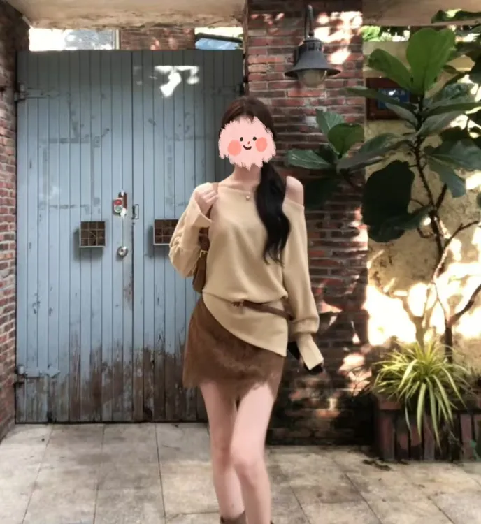 2025早秋温柔针织斜肩宽松显瘦上衣女长袖上衣＋蕾丝连衣裙套装