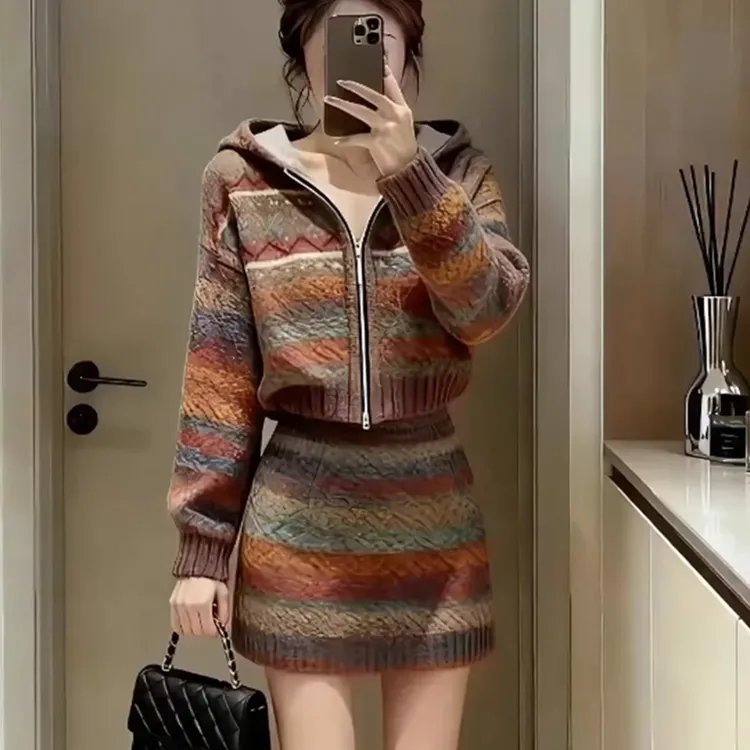 小个子秋冬时尚套装女条纹洋气减龄针织开衫好看秋冬减龄显瘦套装