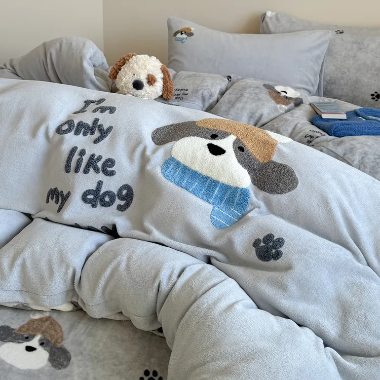 卡通毛巾绣牛奶绒床上四件套冬季加厚珊瑚法兰绒被套面床单三件套