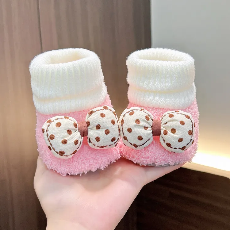 秋冬加绒加厚棉鞋女宝宝可爱婴儿鞋步前鞋棉靴夹棉保暖棉靴软底鞋