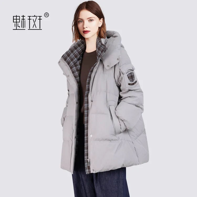 魅斑巨好看格纹拼接连帽羽绒服女2025冬季休闲宽松软糯面包服