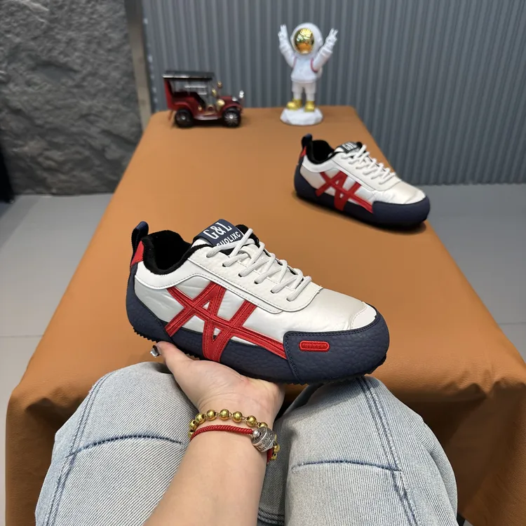 【皮鞋码】新款皮面棉鞋洋气休闲鞋软底轻便个性男款潮鞋