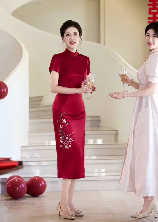 宴会铅笔裙婚礼常规款显瘦旗袍春夏气质刺绣红色中式