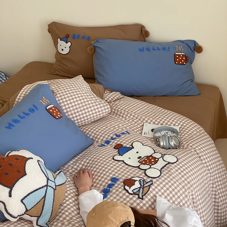 2025新款水洗棉格子毛巾绣四件套床上用品床品床单被罩可爱单人