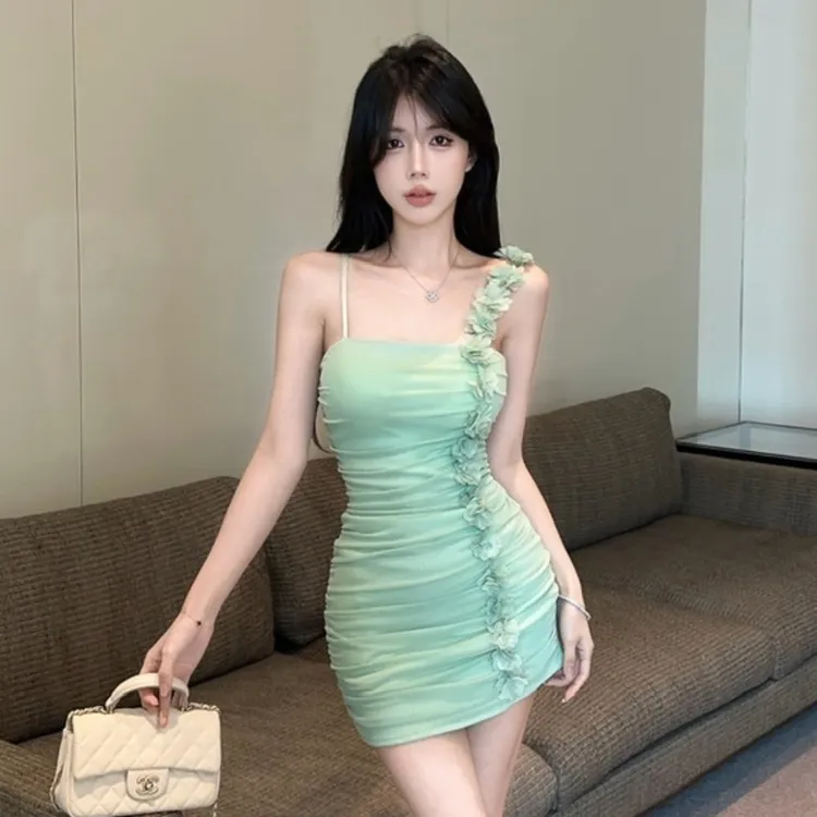 纯欲风法式时尚设计感花朵拼接小心机吊带网纱连衣裙风情万种短裙