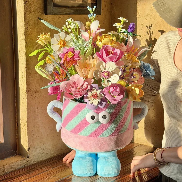 手工拼装积木花束材料包一整套卡通站立毛绒布偶创意送女朋友礼物