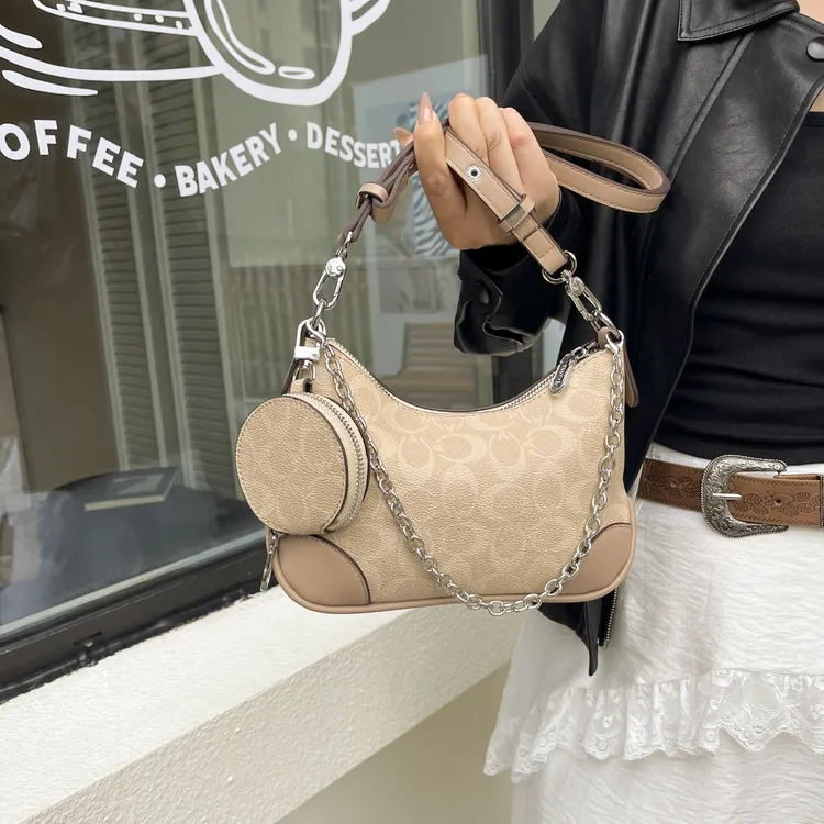 赛安娜时尚大方单肩斜挎小牛角包