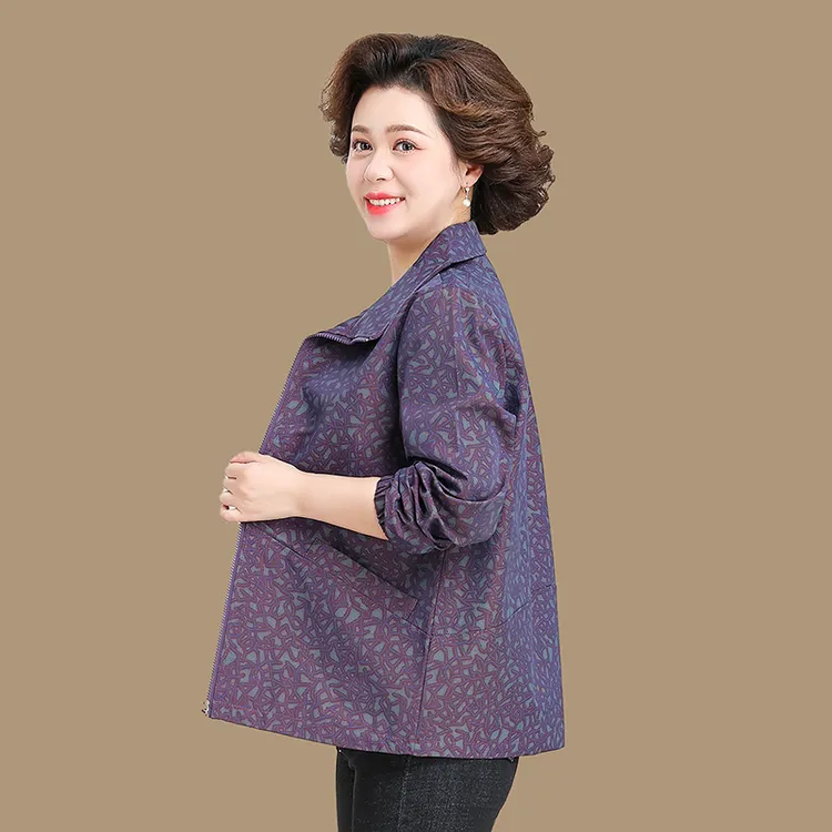 妈妈秋装外套2025新款休闲夹克中老年人春秋风衣贵夫人品牌上衣女