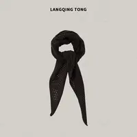 LANGQING 复古镂空三角羊毛披肩围巾46872#