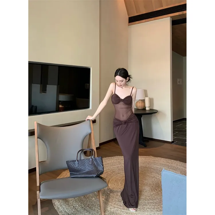 女款长袖小黑裙小裙子夏季扭结高档夏天时装显瘦连衣裙海洋气裙棉