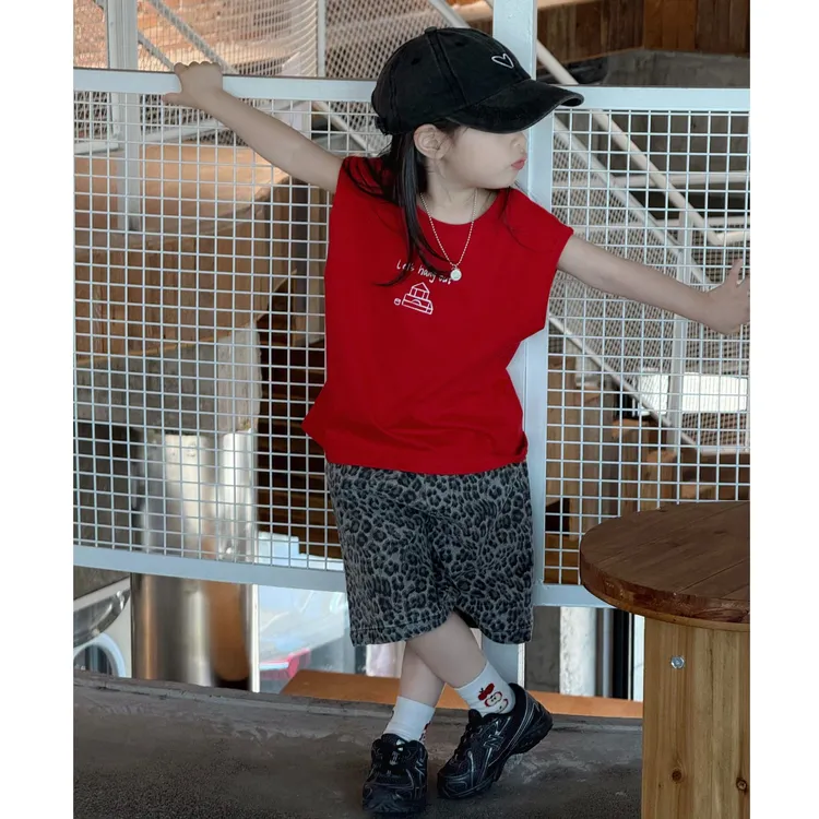 小思家2025夏季新款韩版女童套装休闲宽松背心豹纹五分短裤套装