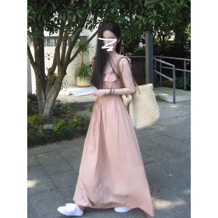 优品甜美粉色飞飞袖连衣裙子女夏季新款方领收腰温柔法式仙女长裙