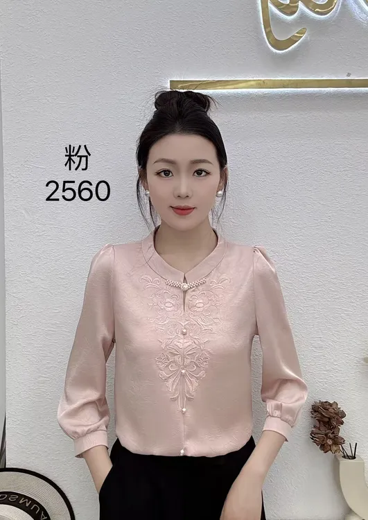 新中式刺绣显瘦春夏百搭提花缎面七分袖珍珠扣衬衫中国风