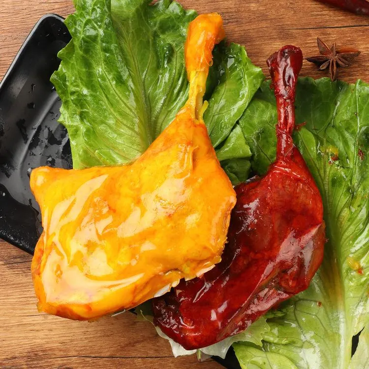 卤味110g麻辣香辣乡巴佬大鸭腿盐焗风味真空零食小吃即食