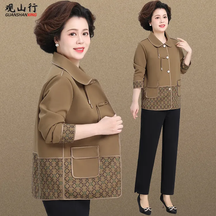 50多岁妈妈秋装外套中老年春秋款夹克女薄款老人秋季盘扣上衣大码