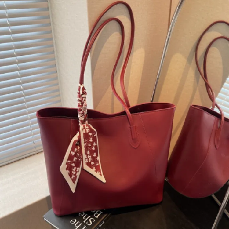 红色婚包有有夹层大容量包包洋气百搭通勤女单肩新娘结婚包托特包