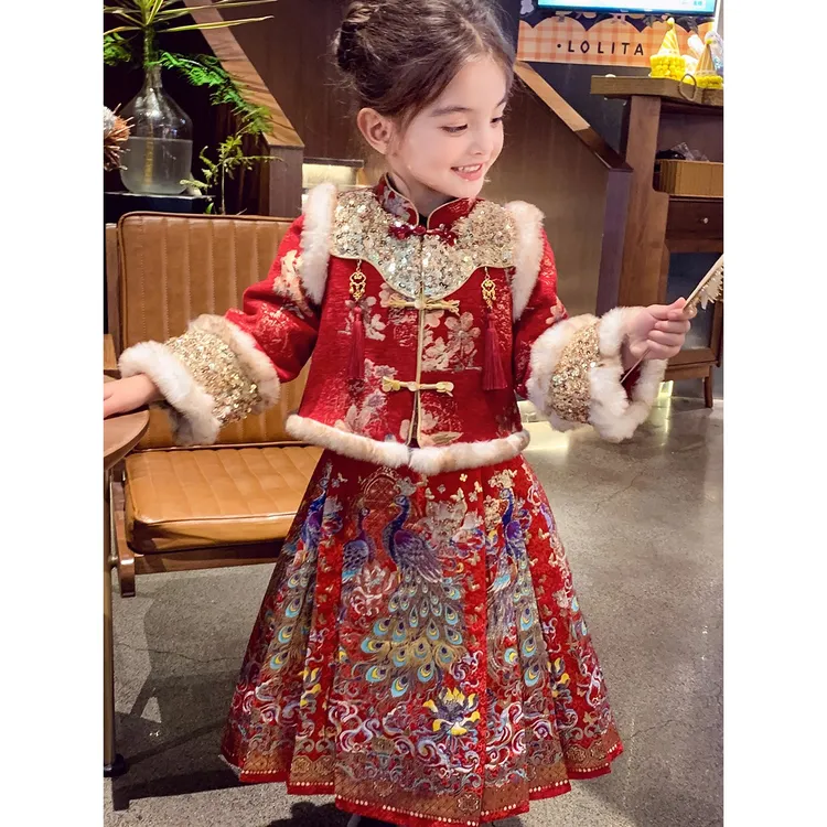 女童汉服新中式儿童马面裙套装冬装2025新款女孩国风新年装拜年服